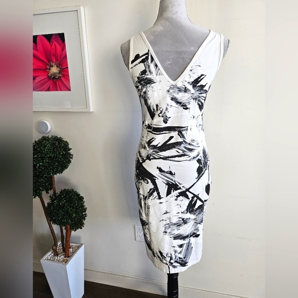 ISABEL DE PEDRO Palm Bodycon Dress - Picture 5 of 11